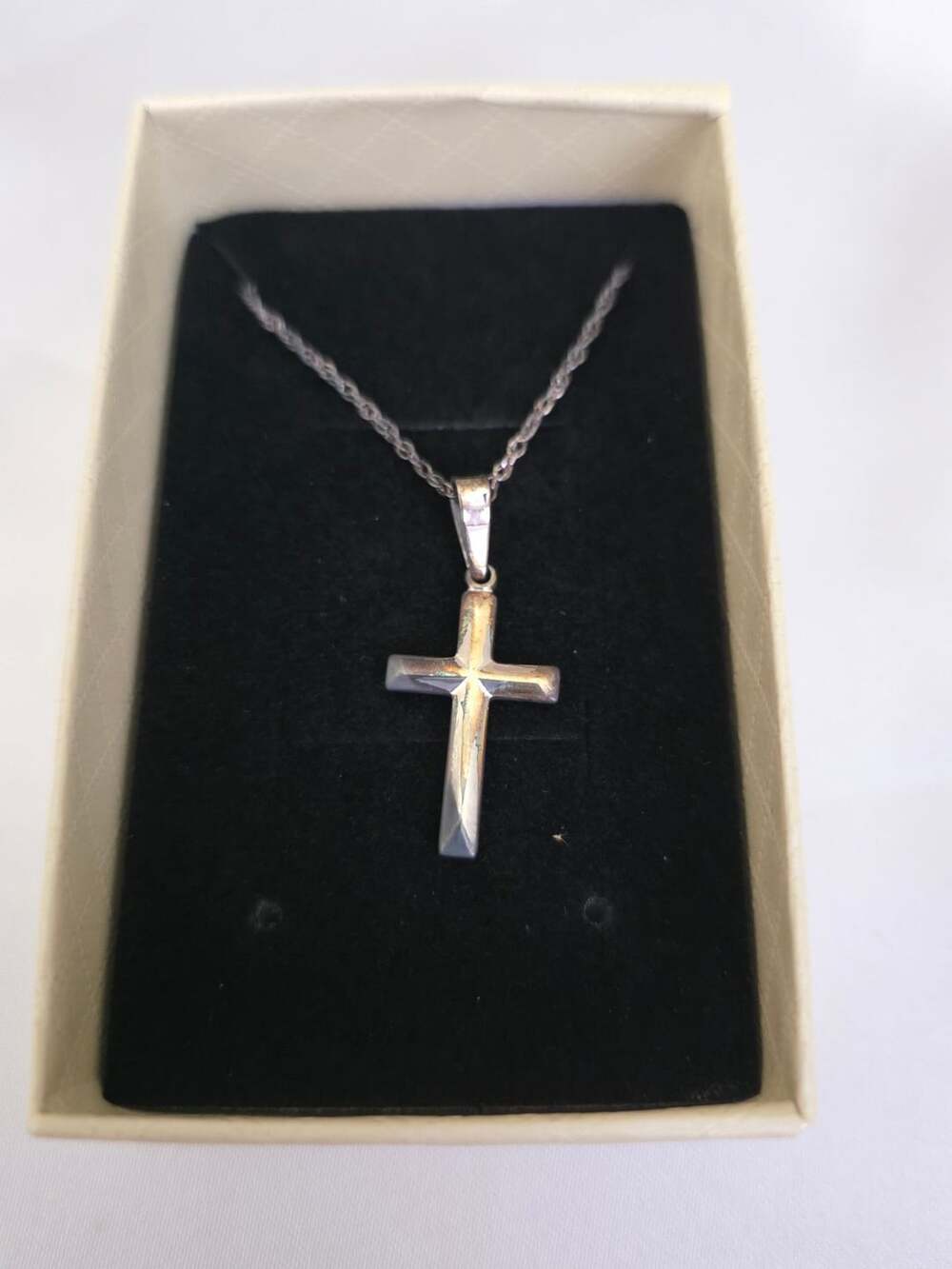 Brand New Sterling Silver 925 Faceted Cross Pendant Necklace
